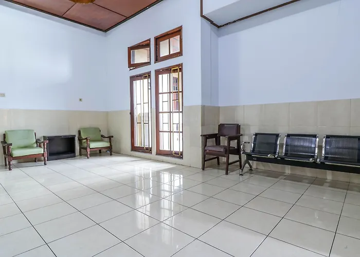 Dewata Indah Mitra Reddoorz Hotel Denpasar
