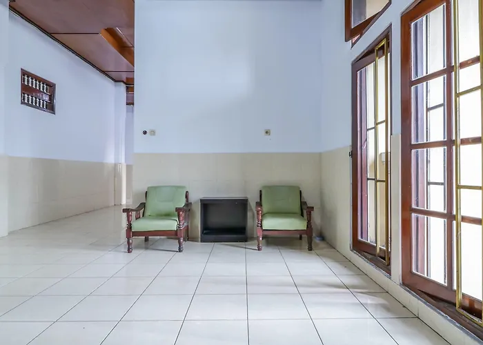 Hotel Dewata Indah Mitra Reddoorz 2*