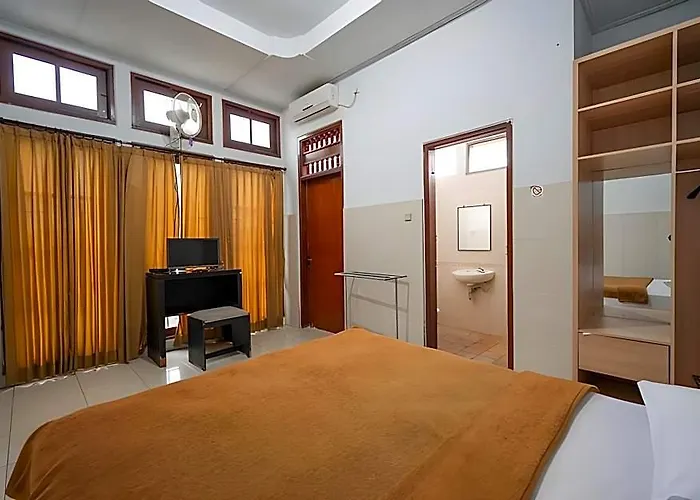 Dewata Indah Mitra Reddoorz Hotel