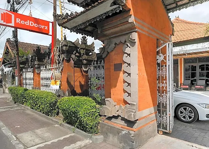 Dewata Indah Mitra Reddoorz Hotel