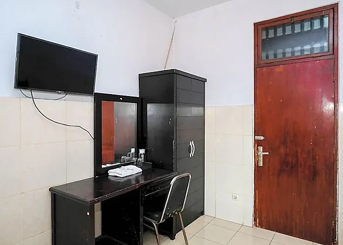 Dewata Indah Mitra Reddoorz 2*